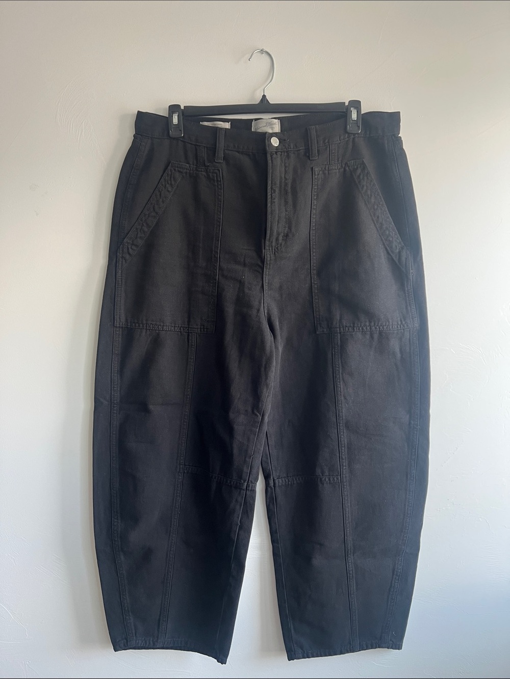 Universal Thread Black High-Rise Easy Barrel Jeans